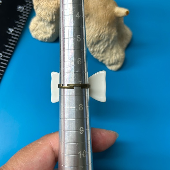 🖤New💕Barbie x Hello Kitty handcrafted ring - Picture 9 of 9